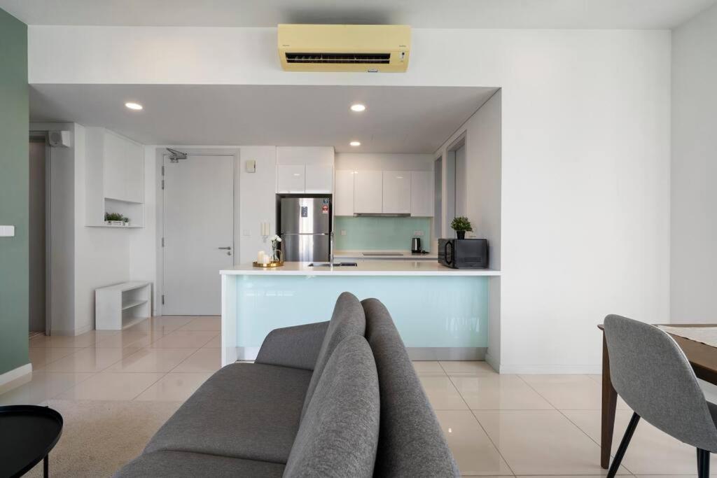 Apartemen Kl East Mall-theridge-ps4-pool Table-netflix